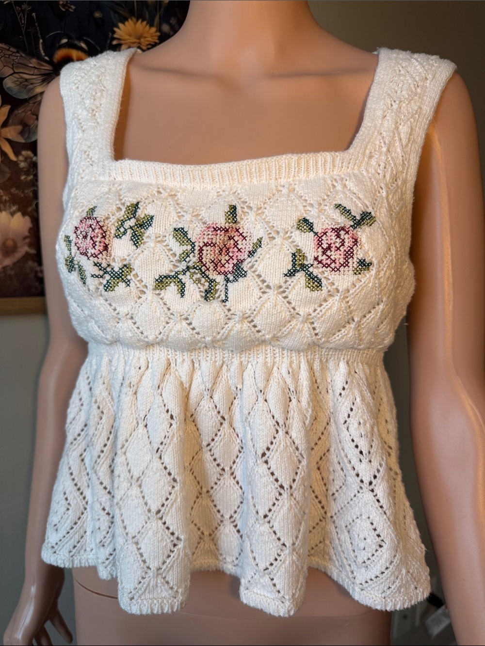 Pink Rose Cream Knit Tank Top with Pink Rose Embroidery